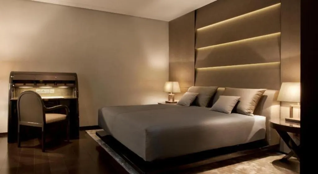 SUITE CLASSIC Room, Armani Hotel Milano, Milan