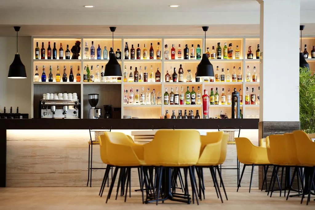 Bar, Hotel Las Arenas Affiliated by Meliá, Costa Del Sol