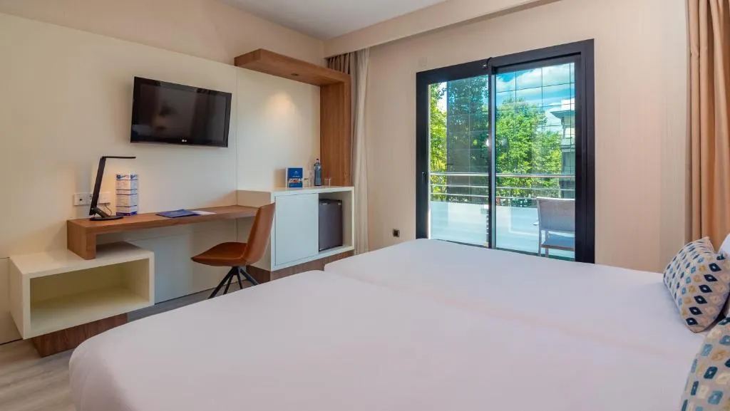 Double or Twin SUPERIOR WITH BALCONY Room, Isla Mallorca & Spa, Majorca