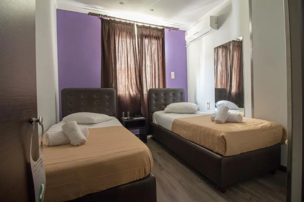 TWIN STANDARD Room, Cosmopolit, Athens