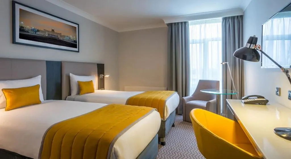 TWIN STANDARD Room, Maldron Hotel Dublin Airport, Dublin