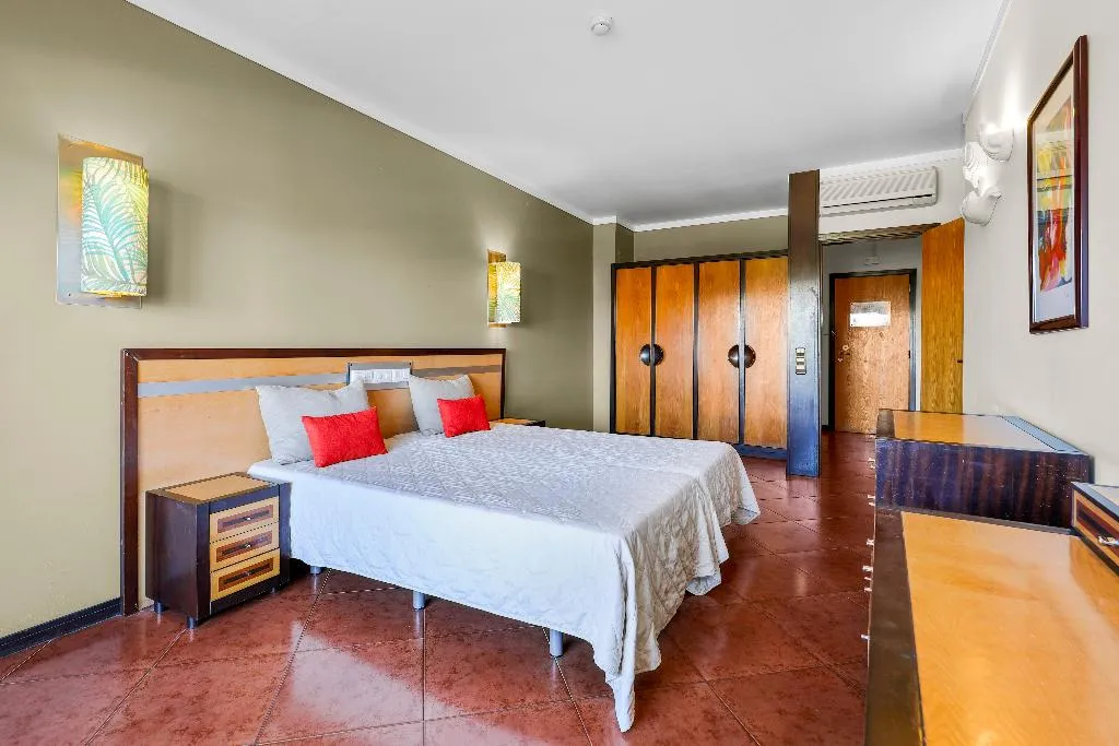 APARTMENT TWO BEDROOMS Room, Paraiso Albufeira, Algarve