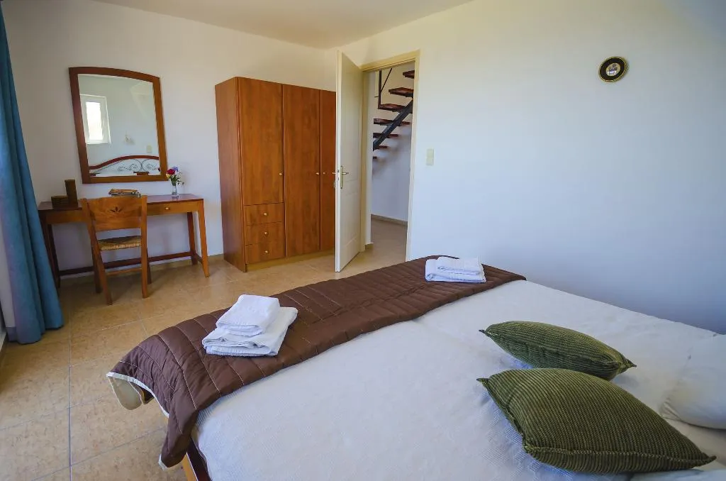 APARTMENT TWO BEDROOMS Room, The Small Village, Kos