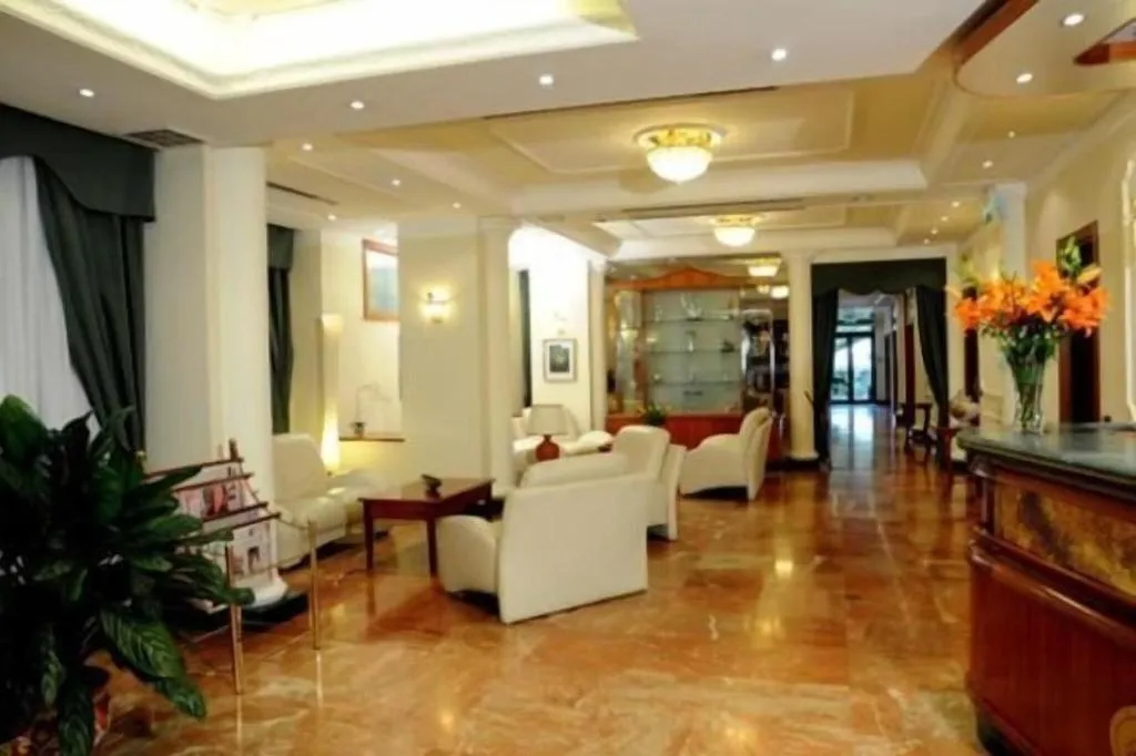 Lobby, Dei Platani, Naples