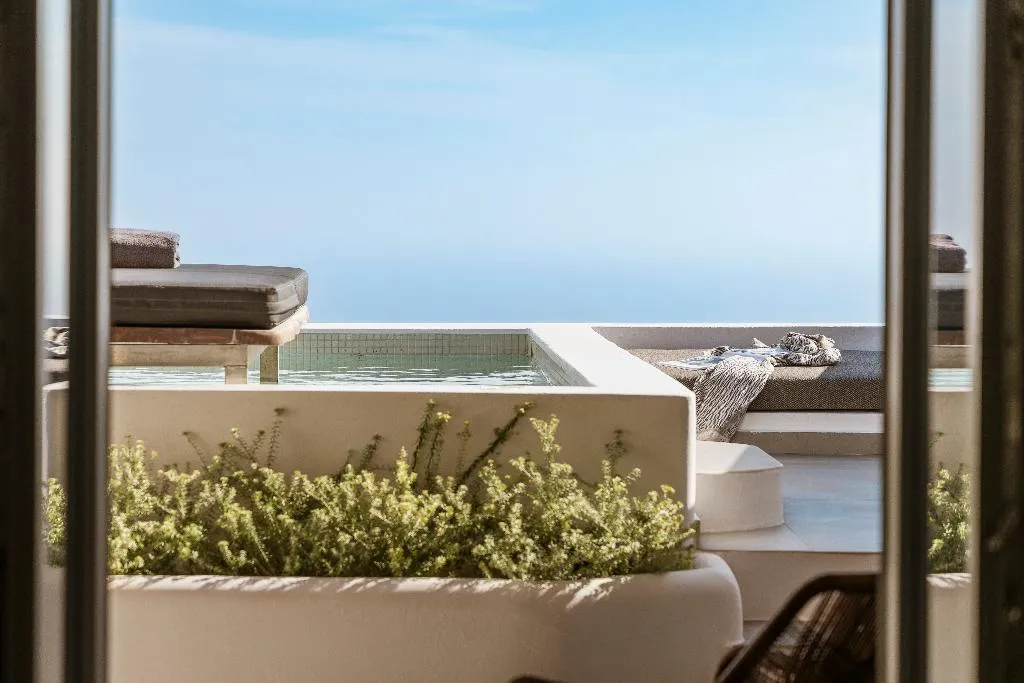 JUNIOR SUITE SEA VIEW Room, NERO Boutique Hotel, Santorini