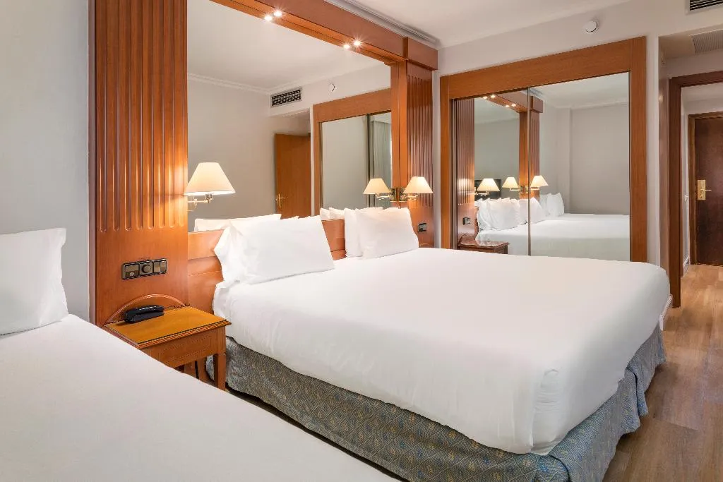 TRIPLE STANDARD Room, Exe Sevilla Macarena, Seville