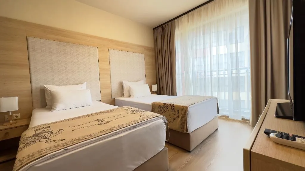 SUITE TWO BEDROOMS ONE BATHROOM Room, Argisht Partez, Varna