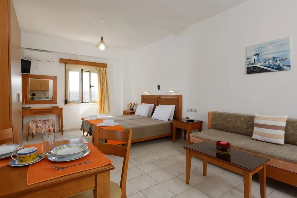 STUDIO STANDARD Room, Fotis Studios & Apartments, Crete