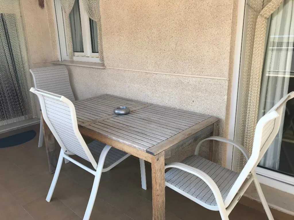 APARTMENT CAPACITY 6 THREE BEDROOM Room, Apartamentos Canet de Berenguer 3000, Valencia