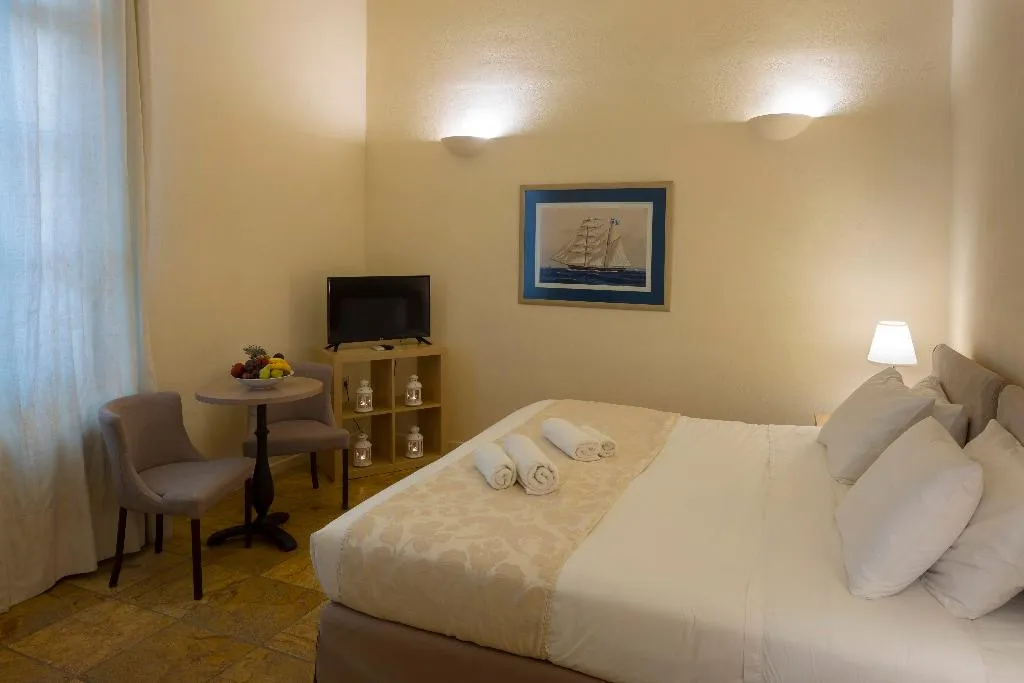 Double or Twin SUPERIOR Room, Aria Lito Mansion, Santorini