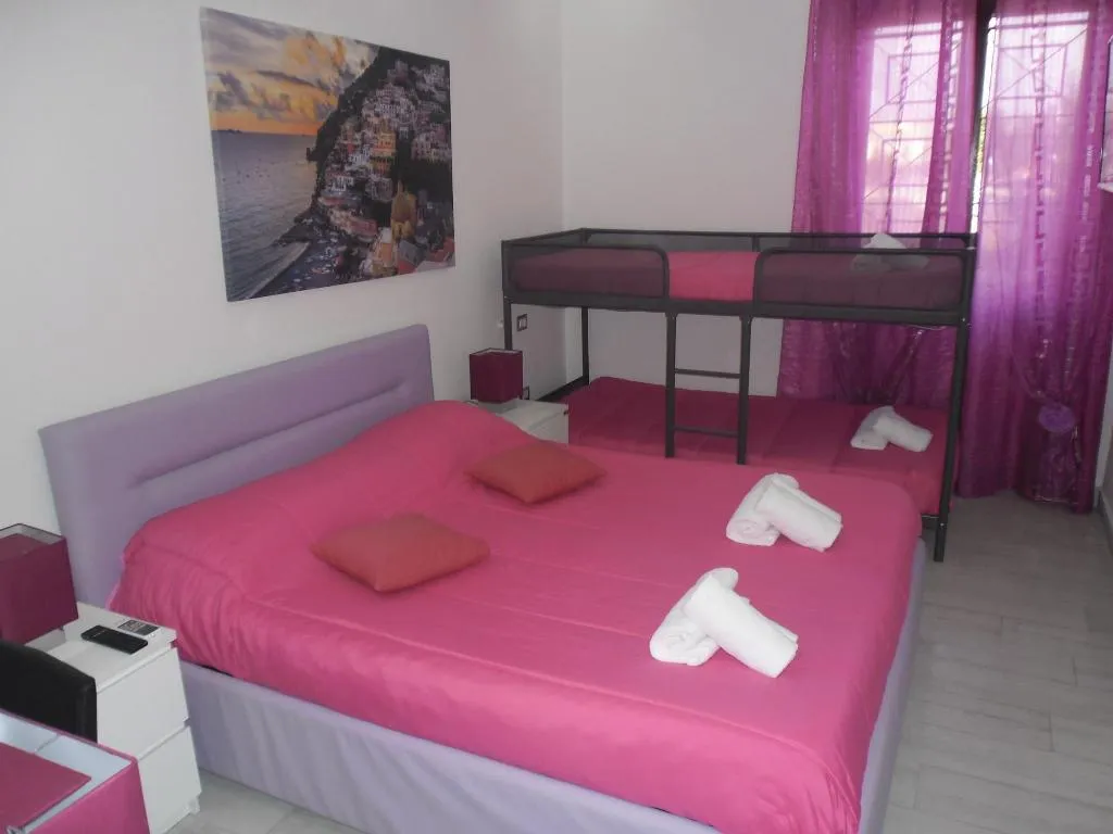 Room, Beatrice Home B&B, Naples