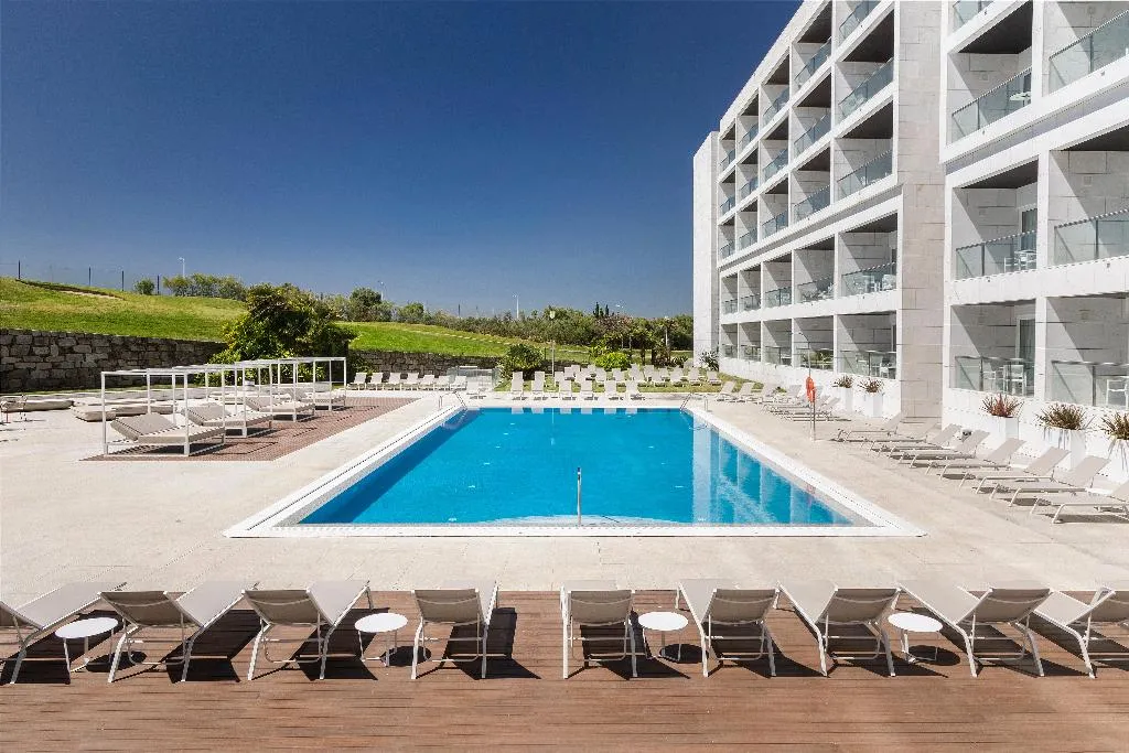 Pool, Crowne Plaza Caparica Lisbon, Lisbon