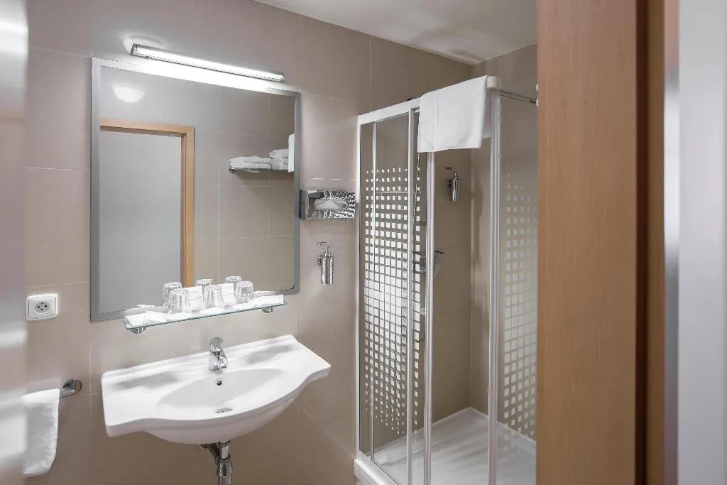 Double or Twin STANDARD Room, Hotel Pav Prague, Prague