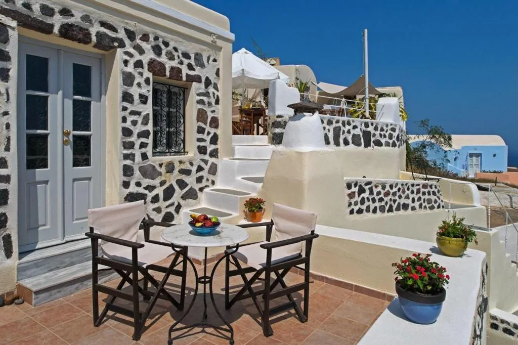 Terrace, Heliophos Boutique Caves, Santorini