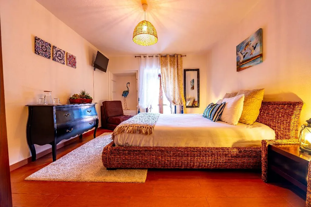TRIPLE GARDEN VIEW WITH BALCONY Room, Quinta Do Quinto, Porto