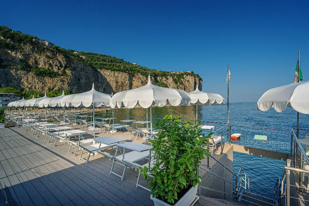 Beach, Mary Hotel, Naples