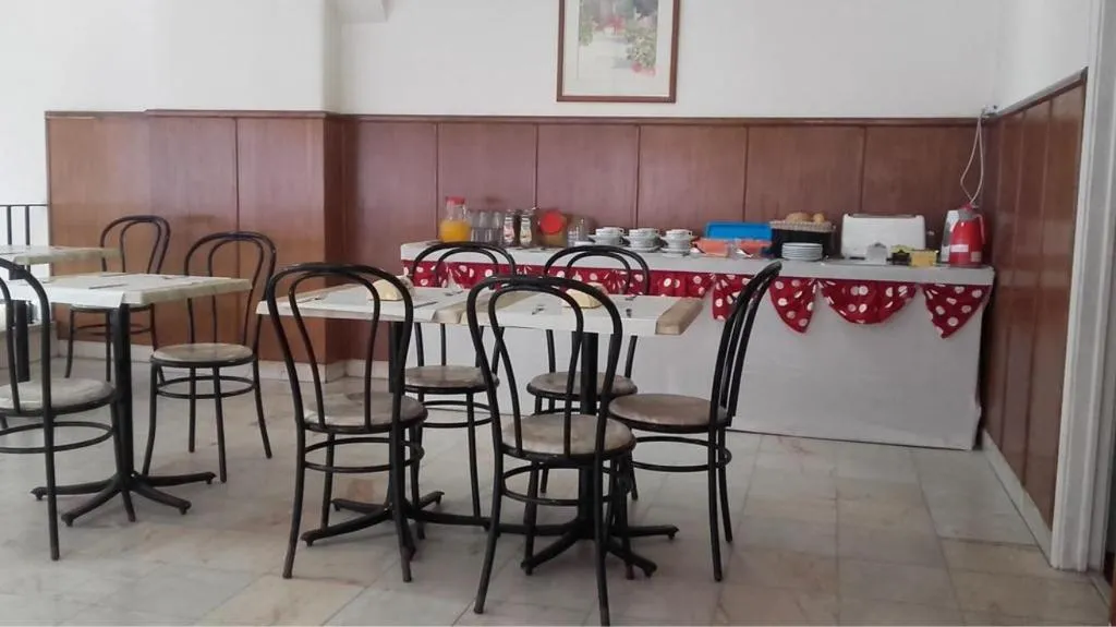 Room, Private Accommodation Hostel, Lisbon