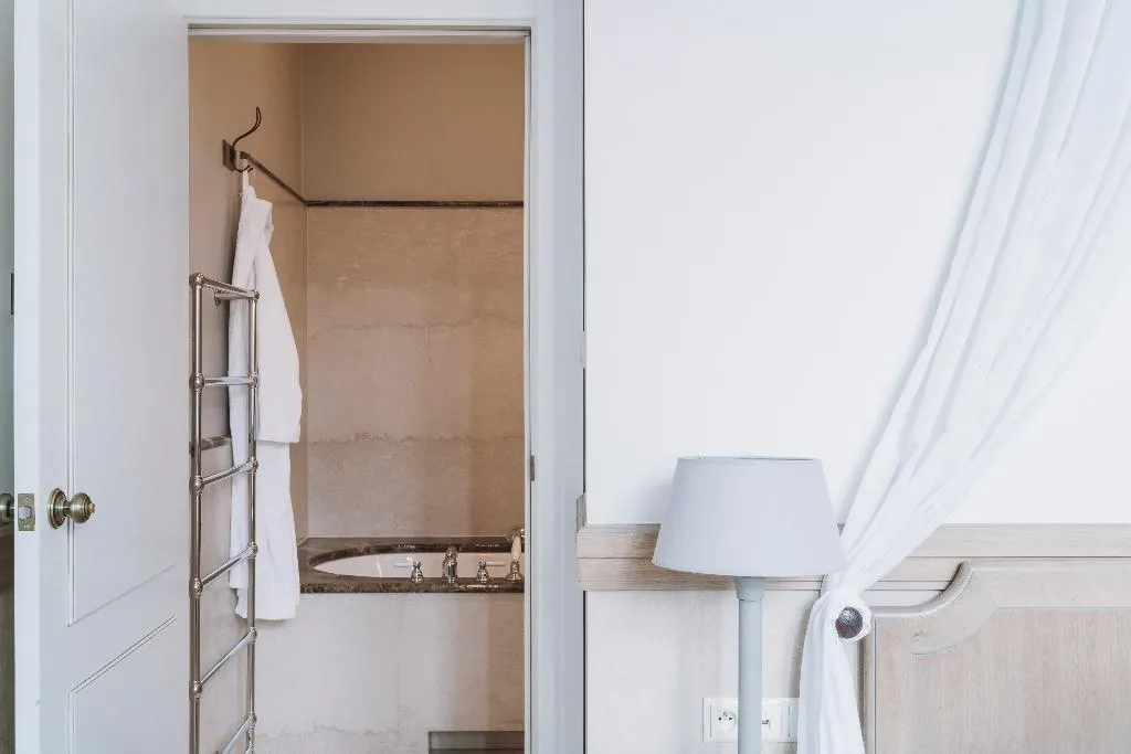 APARTMENT CAPACITY 1 Room, Art Hotel, Wroclaw