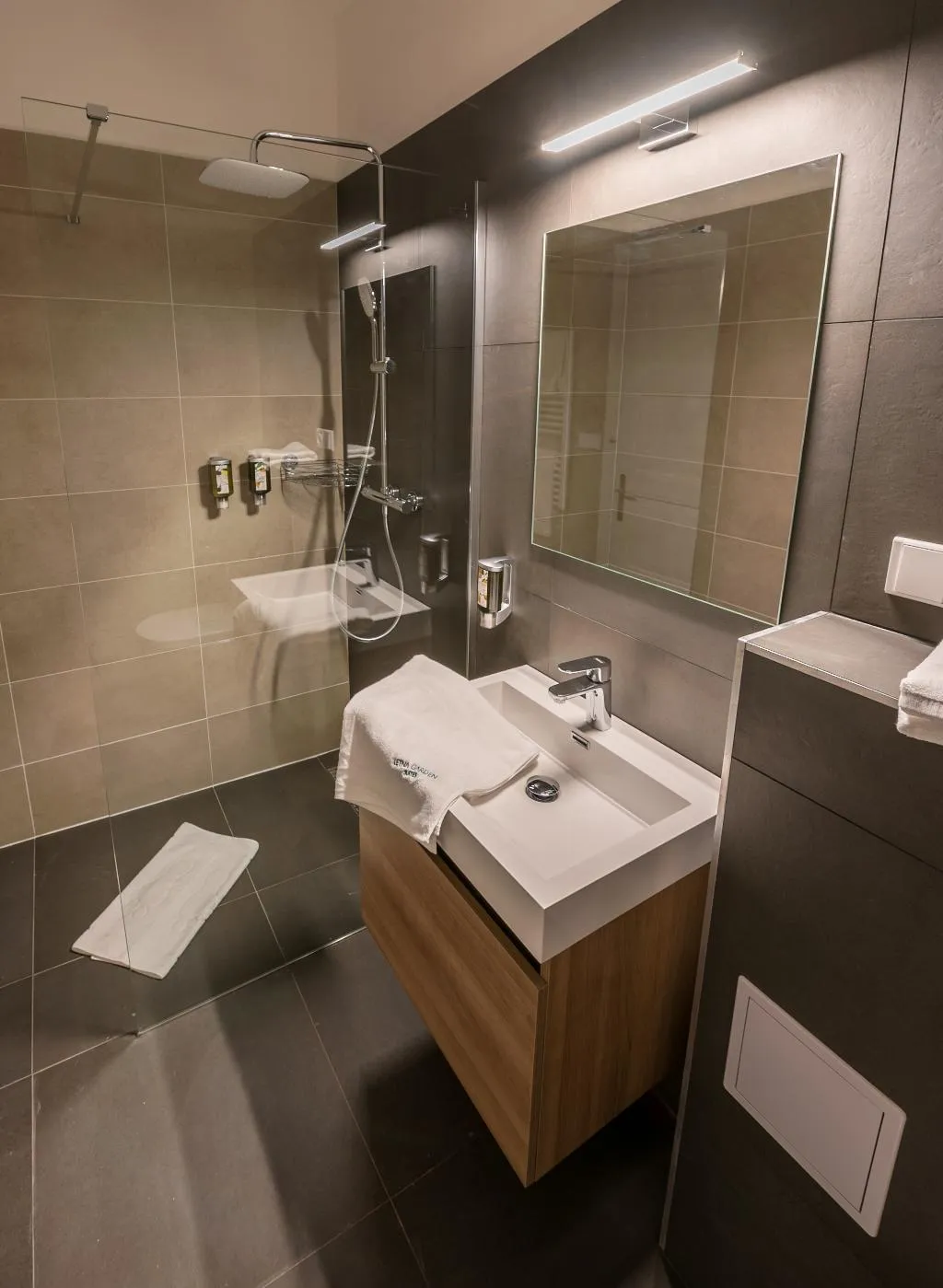 APARTMENT ONE BED Room, Letna Garden Suites, Prague
