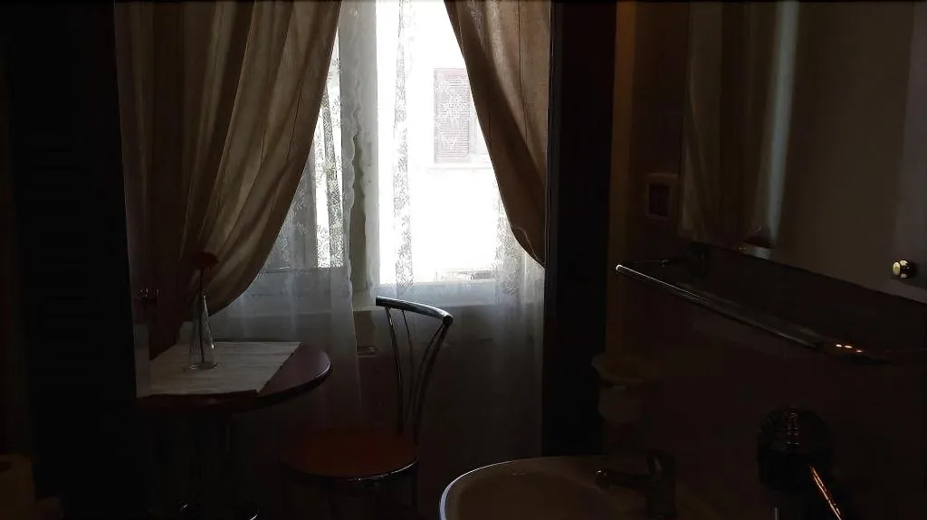 Room, B&B Galleria Frascati, Rome