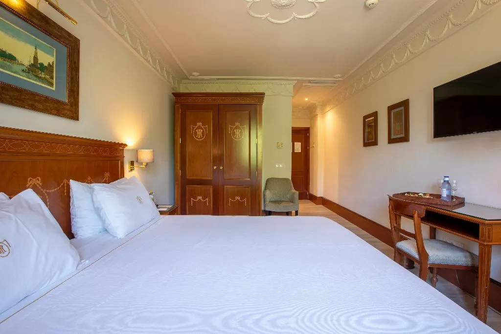 Double or Twin CLASSIC Room, Inglaterra, Seville