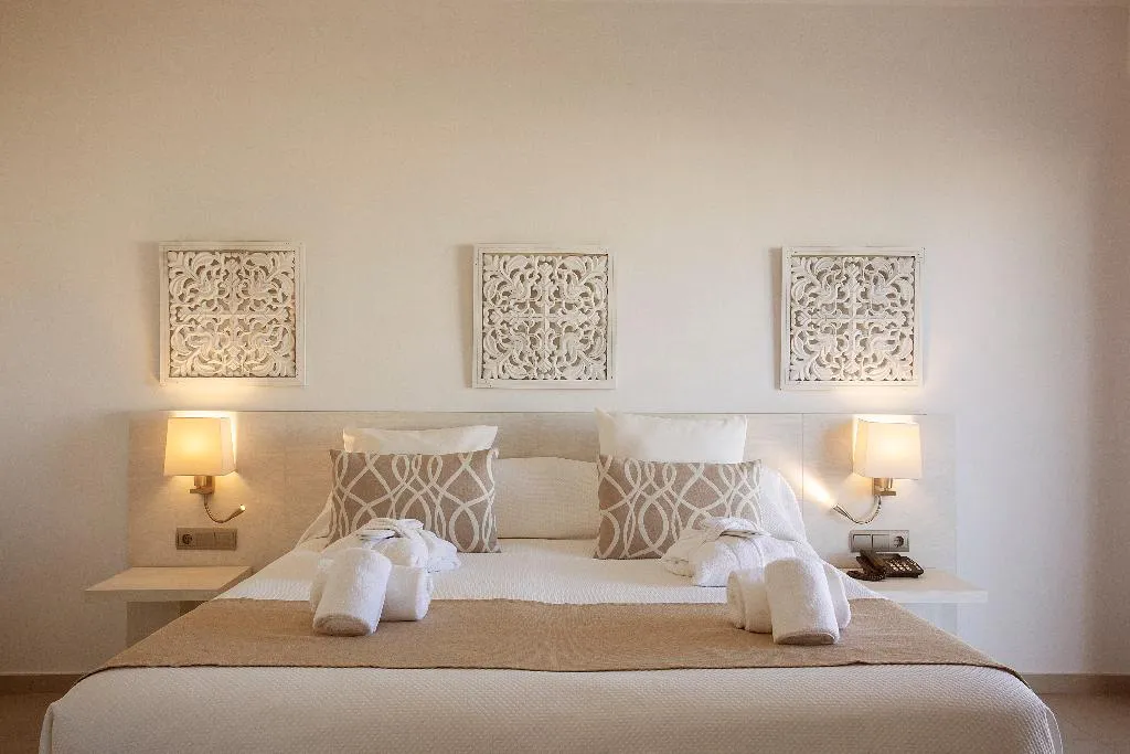 JUNIOR SUITE STANDARD Room, Hotel Puchet Ibiza, Ibiza
