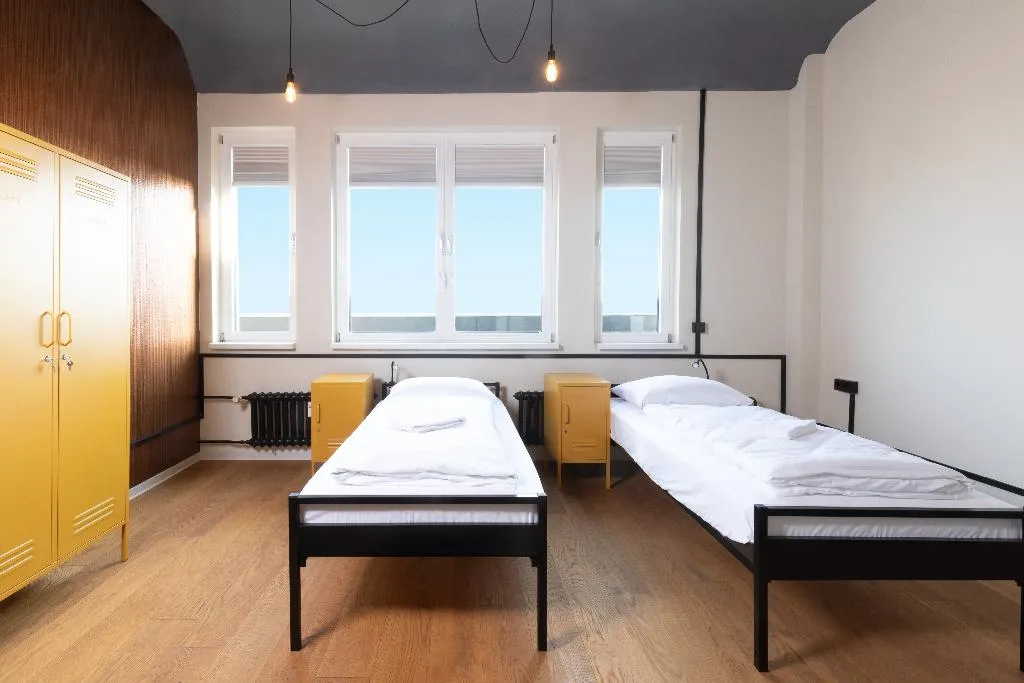 DOUBLE BASIC Room, Coffee Inn Hostel Berlin, Berlin