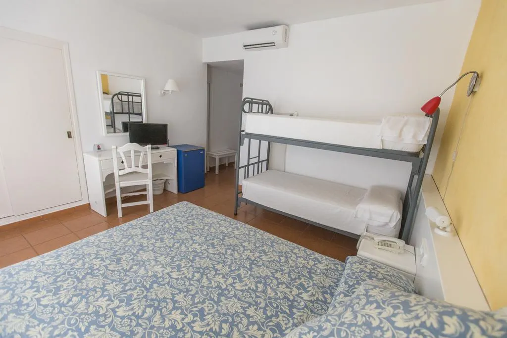 Room, Presidente, Ibiza