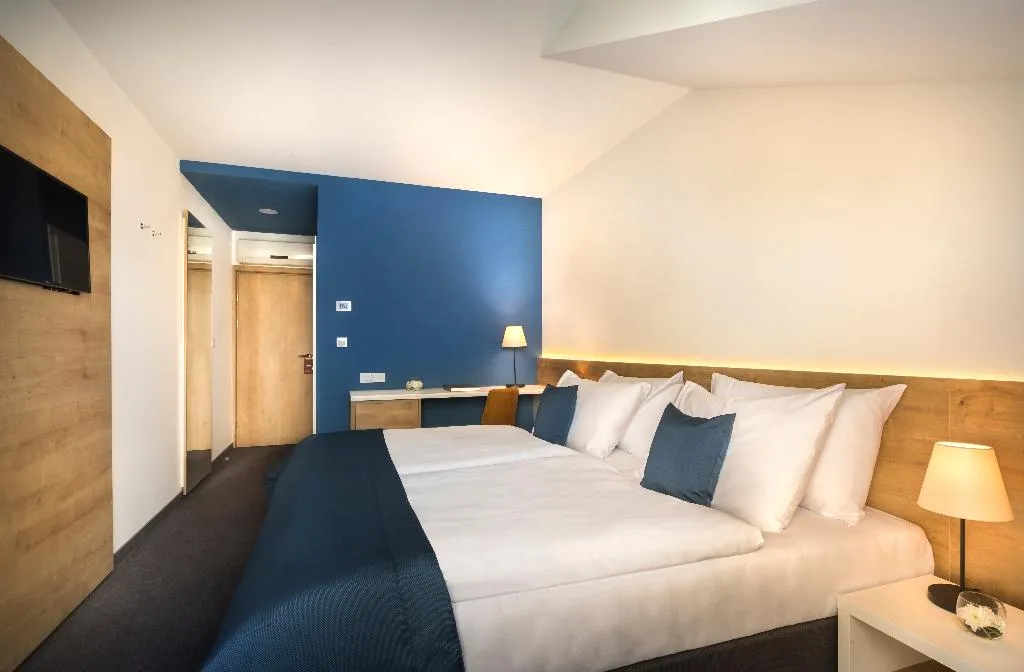 TWIN SIDE SEA VIEW WITH BALCONY Room, Remisens hotel Epidaurus, Dubrovnik