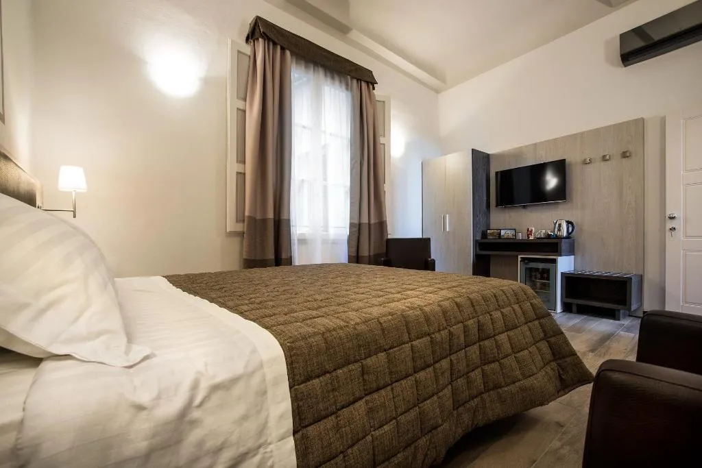 Room, B&B Dimore le Leopoldine, Florence