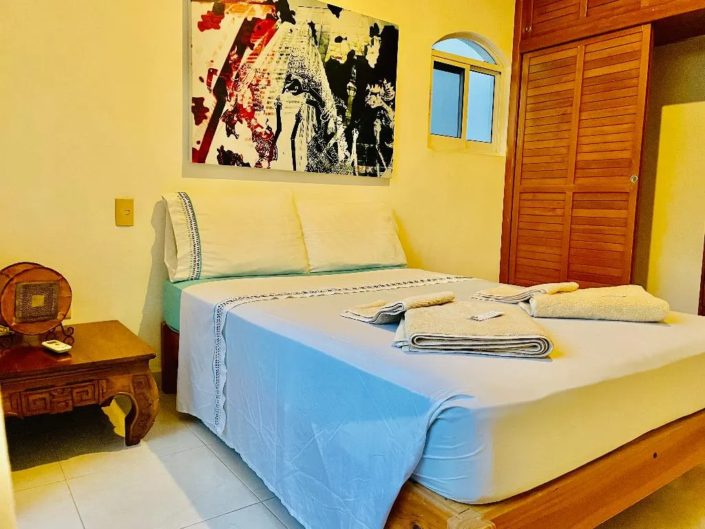 DOUBLE QUEEN SIZE BED Room, Dolce Vita Caribe B&B, Playa Del Carmen