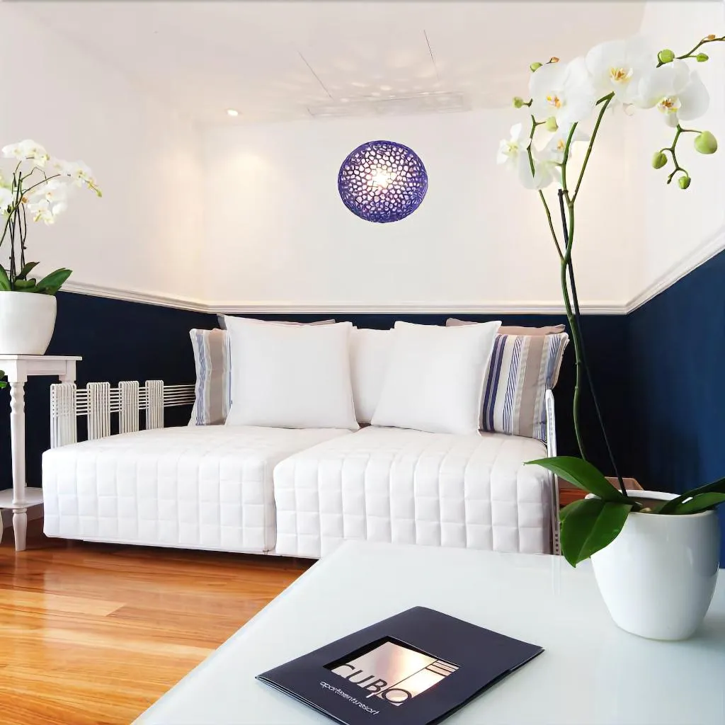 Room, Cubo Apartments, Naples