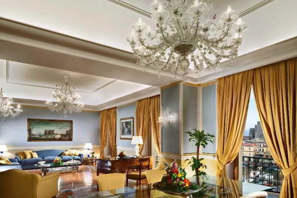 Room, Grand Hotel Vesuvio Naples, Naples