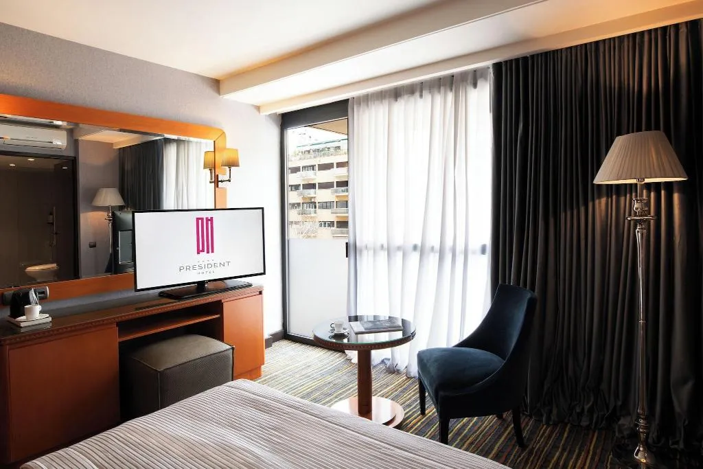 Room, President, Athens