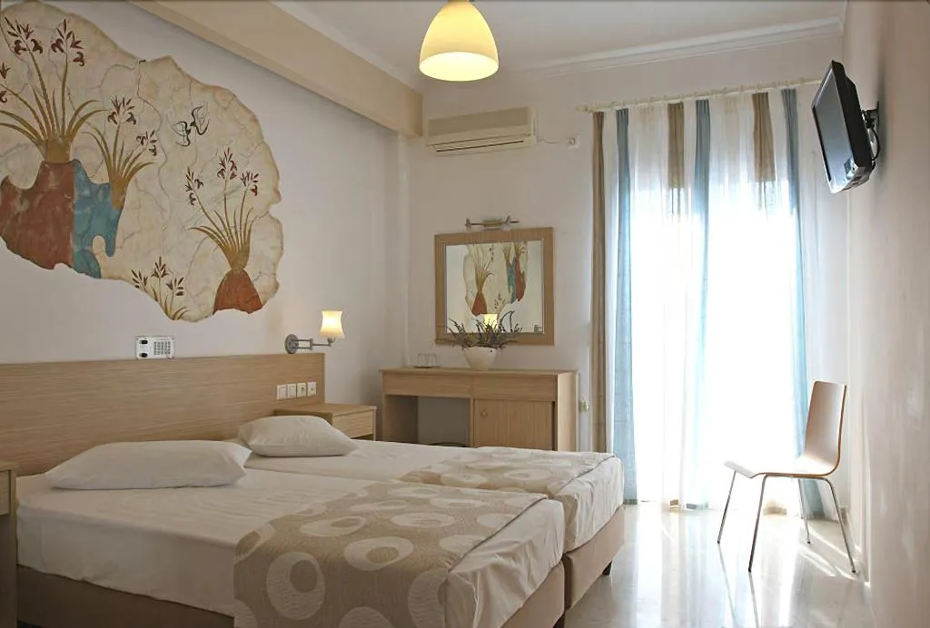 Room, Hippocampus, Santorini