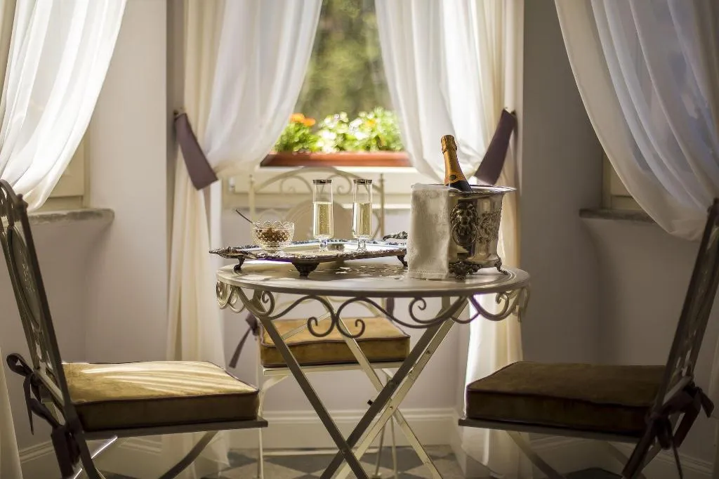 Room, Trastevere Royal Suite, Rome
