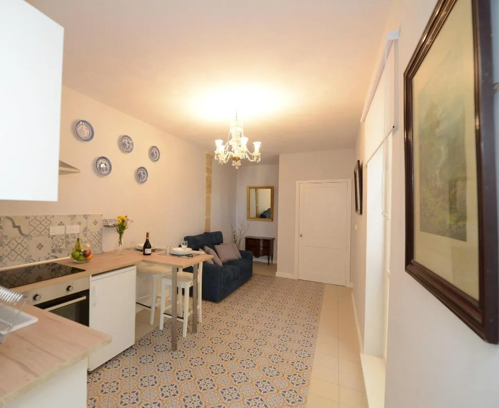 DOUBLE DELUXE Room, Paulos Valletta, Malta