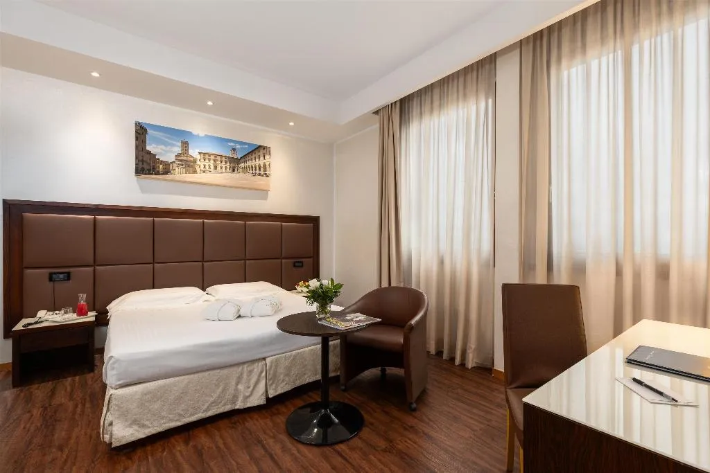 Room, Minerva, Florence