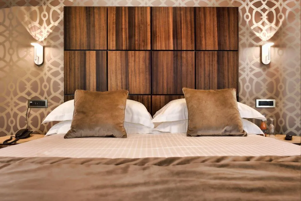 DOUBLE SUPERIOR QUEEN BED Room, Rosa Salva Hotel, Venice