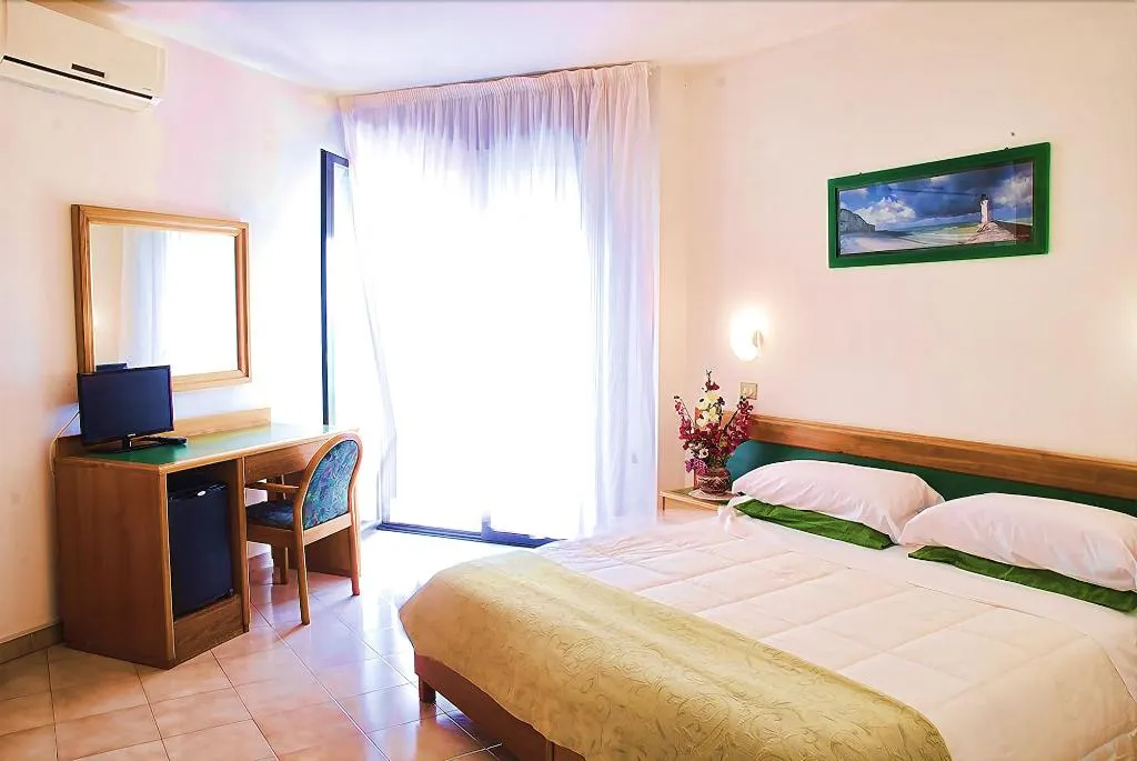 Room, Hotel Neptunus, Rome