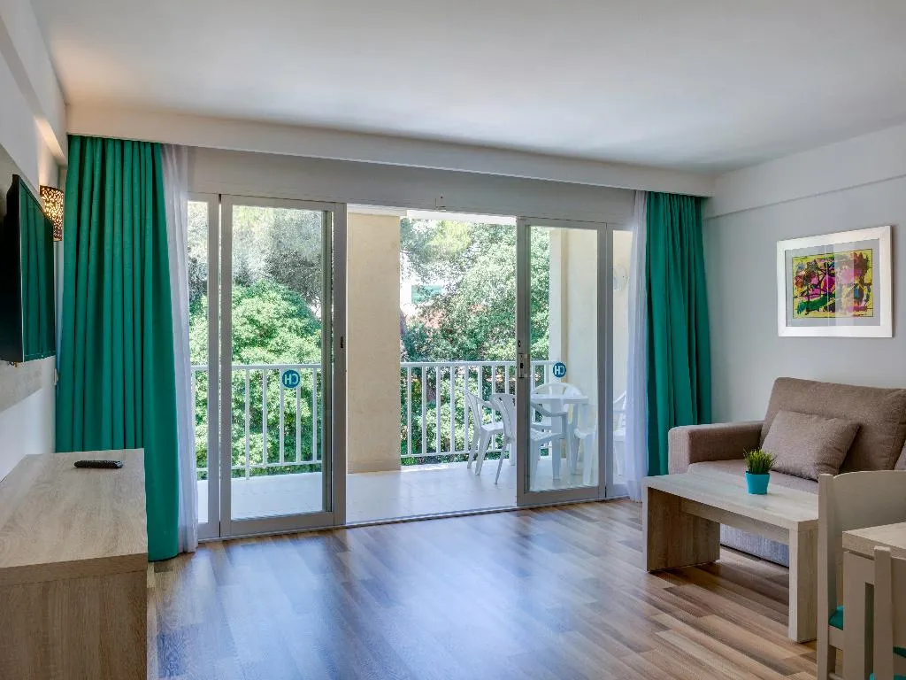 APARTMENT TWO BEDROOMS Room, Comitas Floramar, Menorca