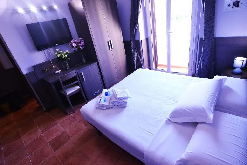 Room, Hotel Mirti, Rome