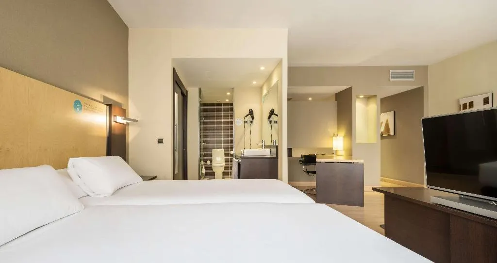 Room, Ilunion Suites Madrid, Madrid