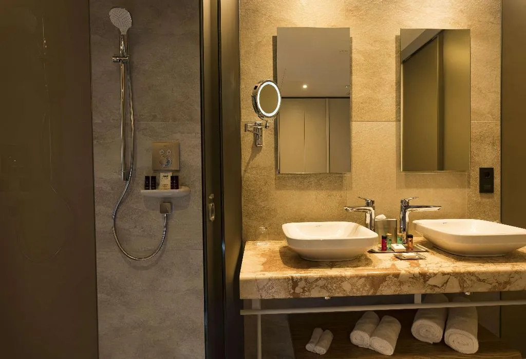SUITE PREMIUM Room, Higueron Hotel Malaga Curio collection by HILTON, Costa Del Sol