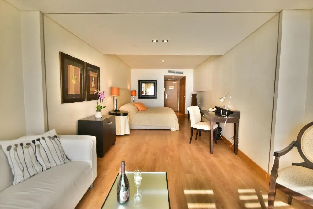 Double or Twin SEA VIEW Room, Plaza Resort Hotel, Athens