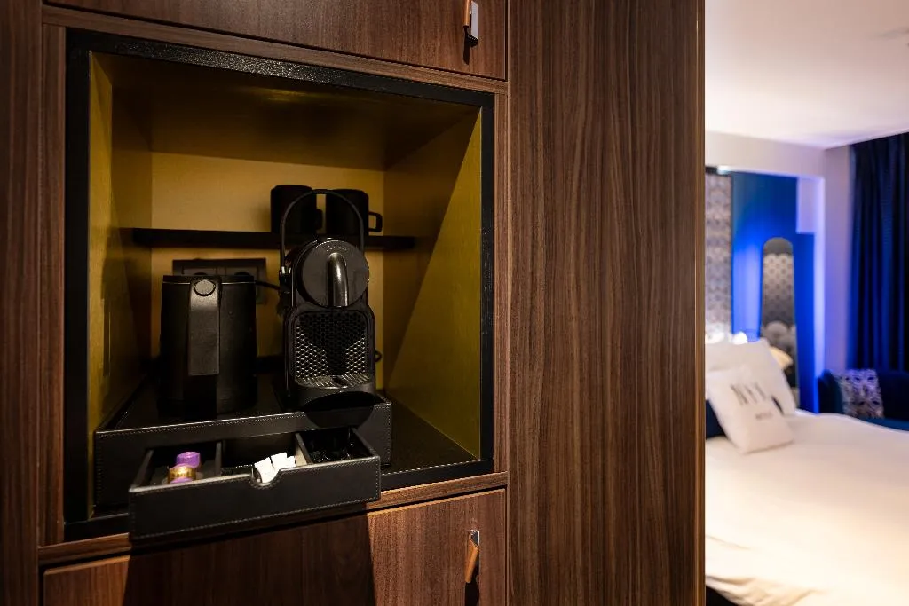 DOUBLE SUPERIOR Room, NYX Hotel Amsterdam Rembrandt Square, Amsterdam