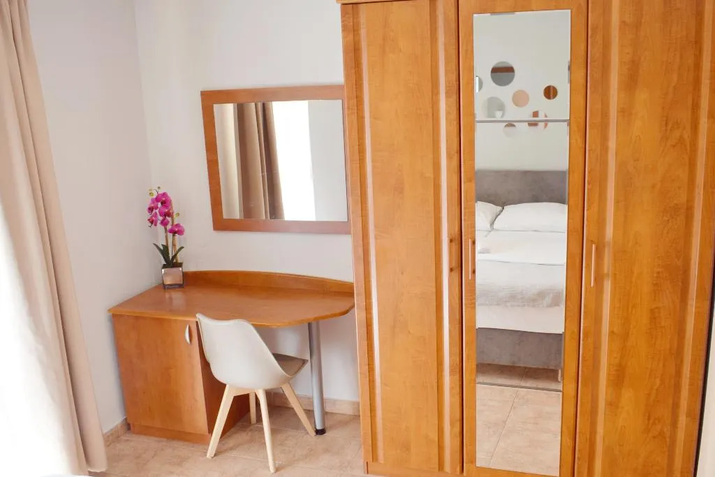 APARTMENT CAPACITY 4 Room, Matilde Beach Resort, Split