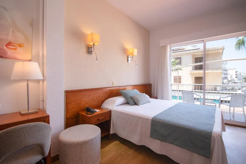 SINGLE WITH BALCONY Room, JS Sol Can Picafort, Majorca