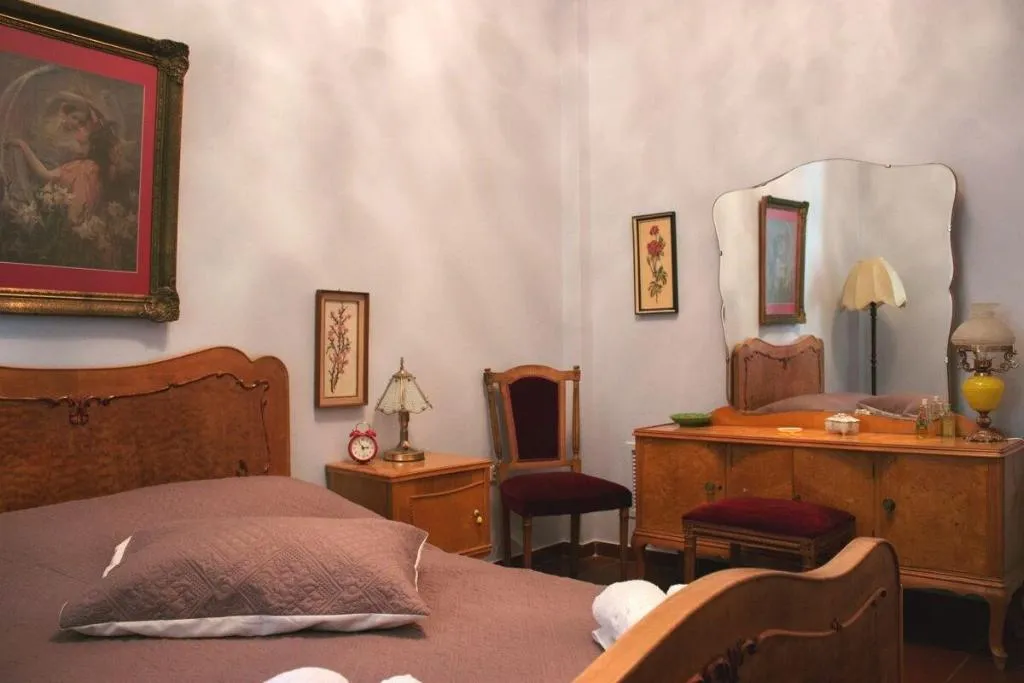 Room, Athens Quinta, Athens