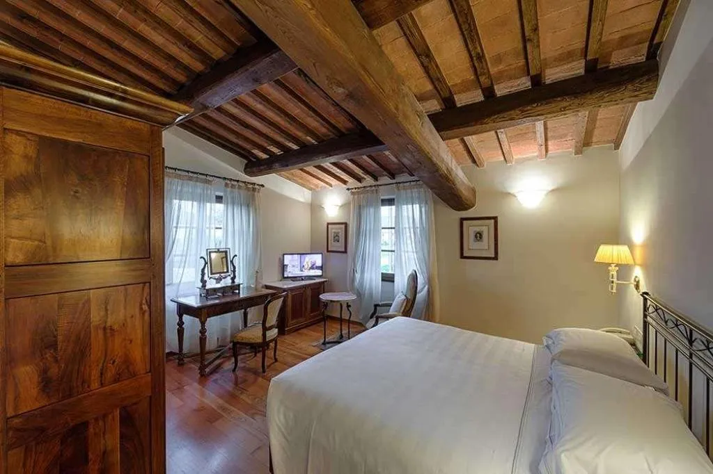 Room, Villa Olmi Firenze, Florence